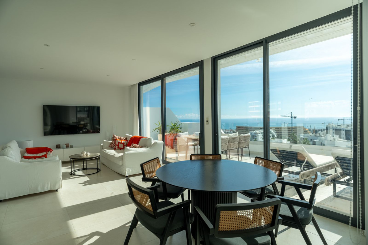 3 Bed Apartment for sale in Fuengirola Costa Del Sol, Málaga, Spain