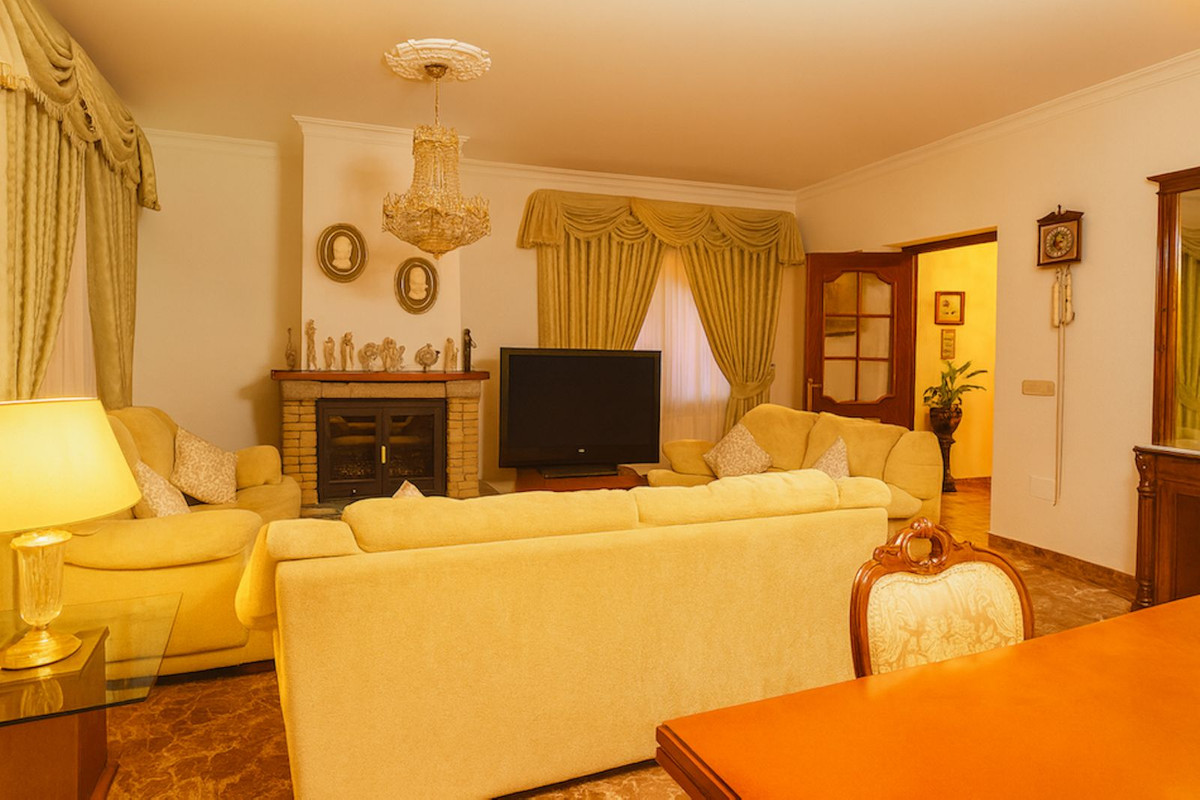 Se vende Villa - Chalet de 3 dormitorios en Costa Del Sol, Málaga, España