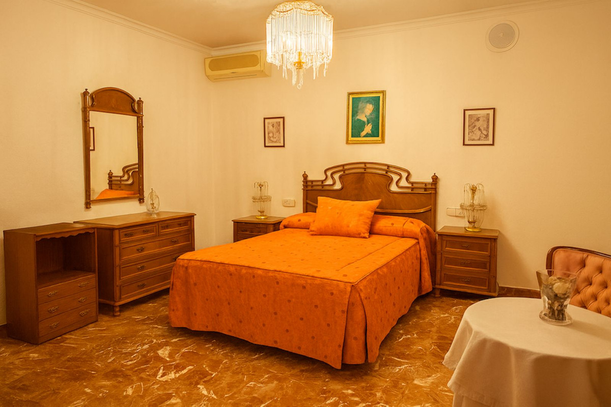 Se vende Villa - Chalet de 3 dormitorios en Costa Del Sol, Málaga, España