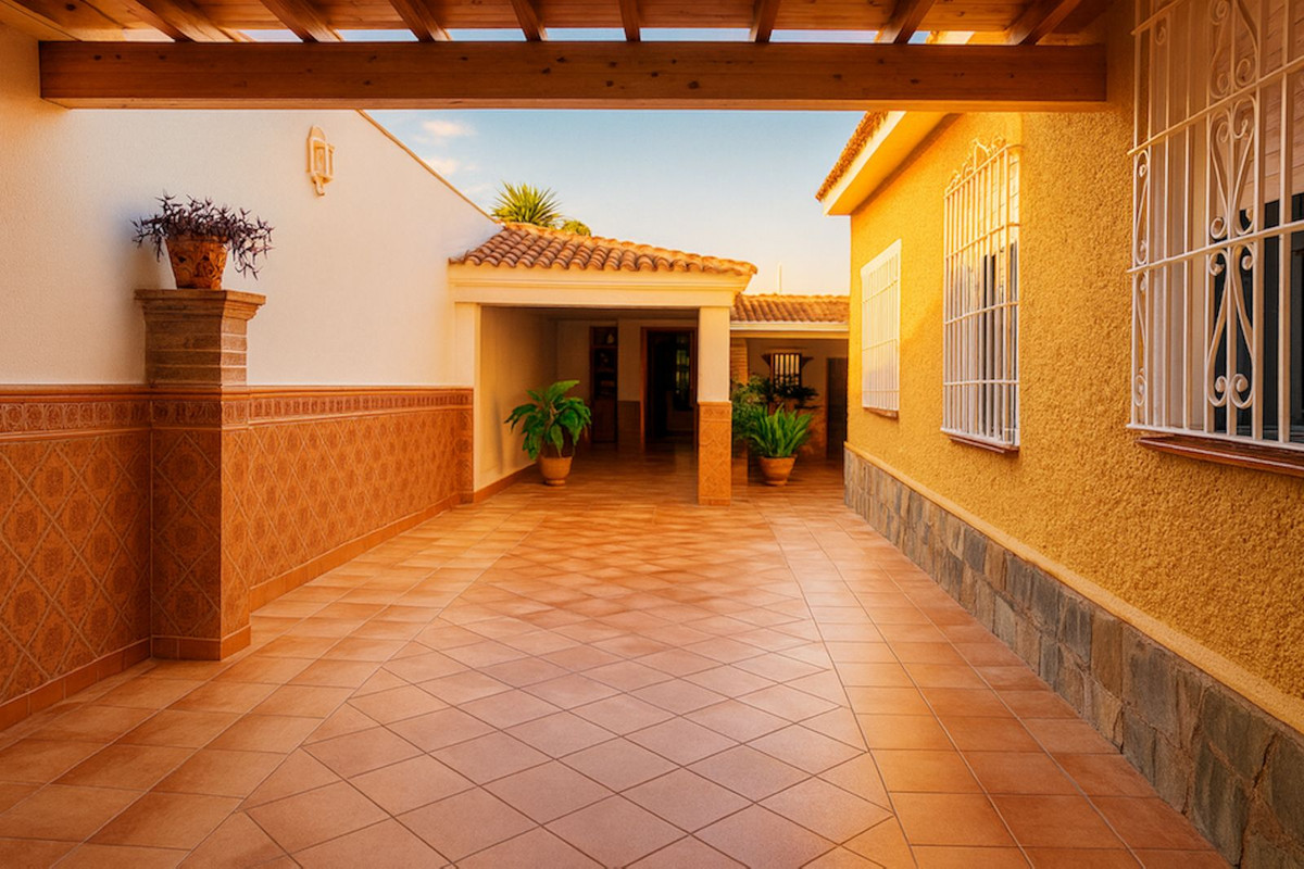 Se vende Villa - Chalet de 3 dormitorios en Costa Del Sol, Málaga, España