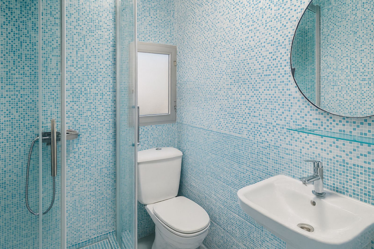 Se vende Villa - Chalet de 3 dormitorios en Costa Del Sol, Málaga, España
