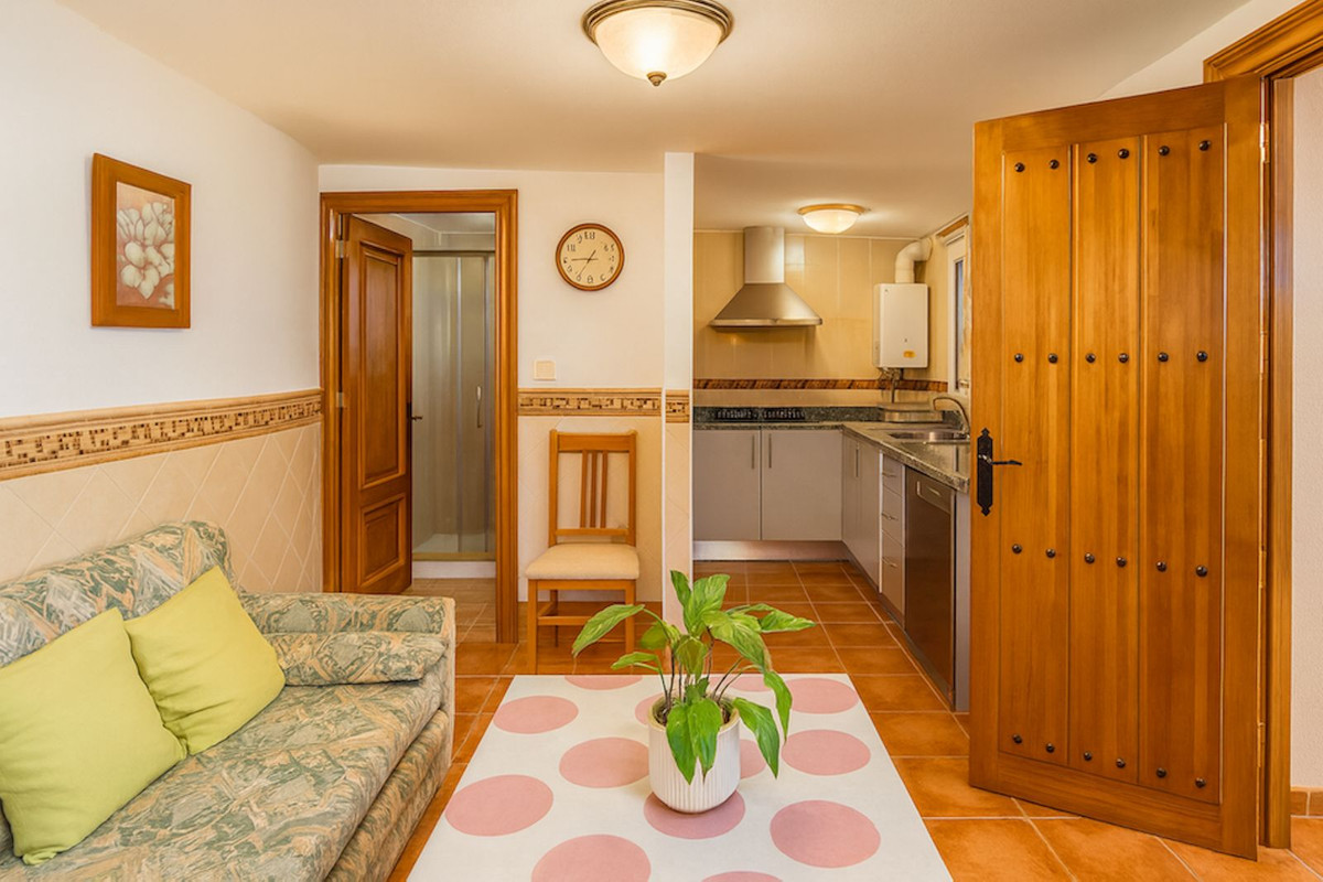 Se vende Villa - Chalet de 3 dormitorios en Costa Del Sol, Málaga, España