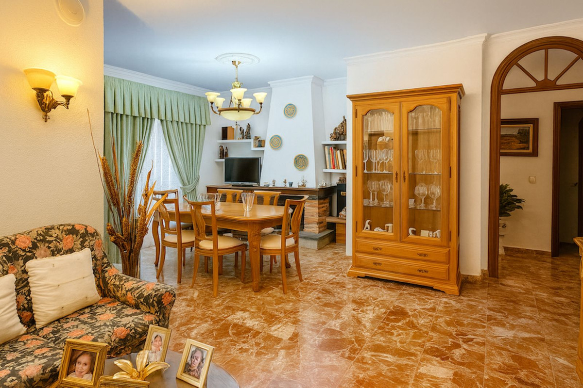 Se vende Villa - Chalet de 3 dormitorios en Costa Del Sol, Málaga, España