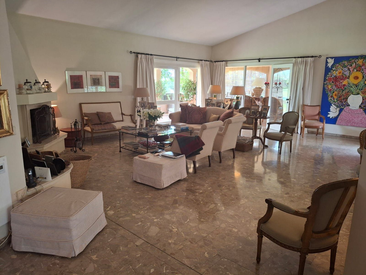 Se vende Villa - Chalet de 4 dormitorios en Costa Del Sol, Málaga, España