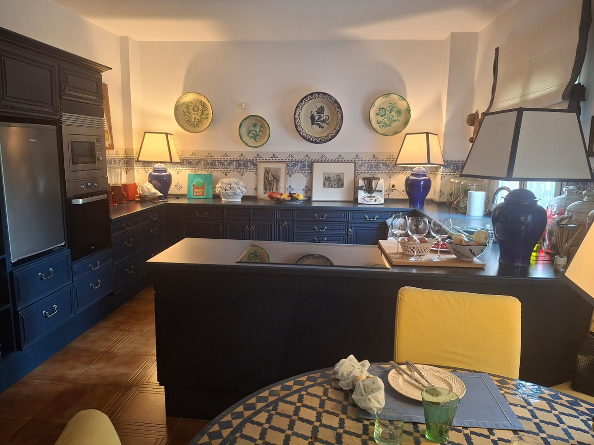 Se vende Villa - Chalet de 4 dormitorios en Costa Del Sol, Málaga, España