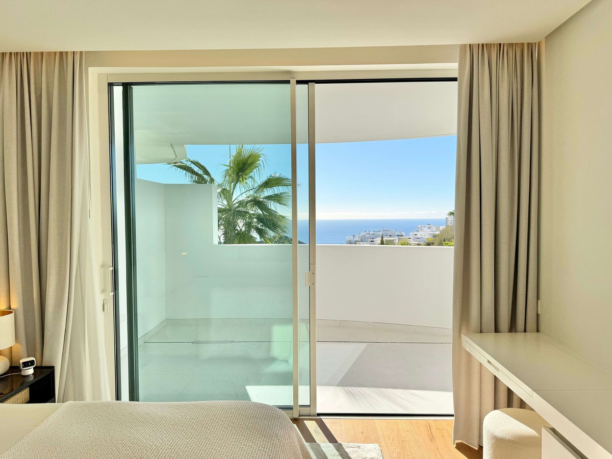 3 Bed Apartment for sale in Ojén Costa Del Sol, Málaga, Spain
