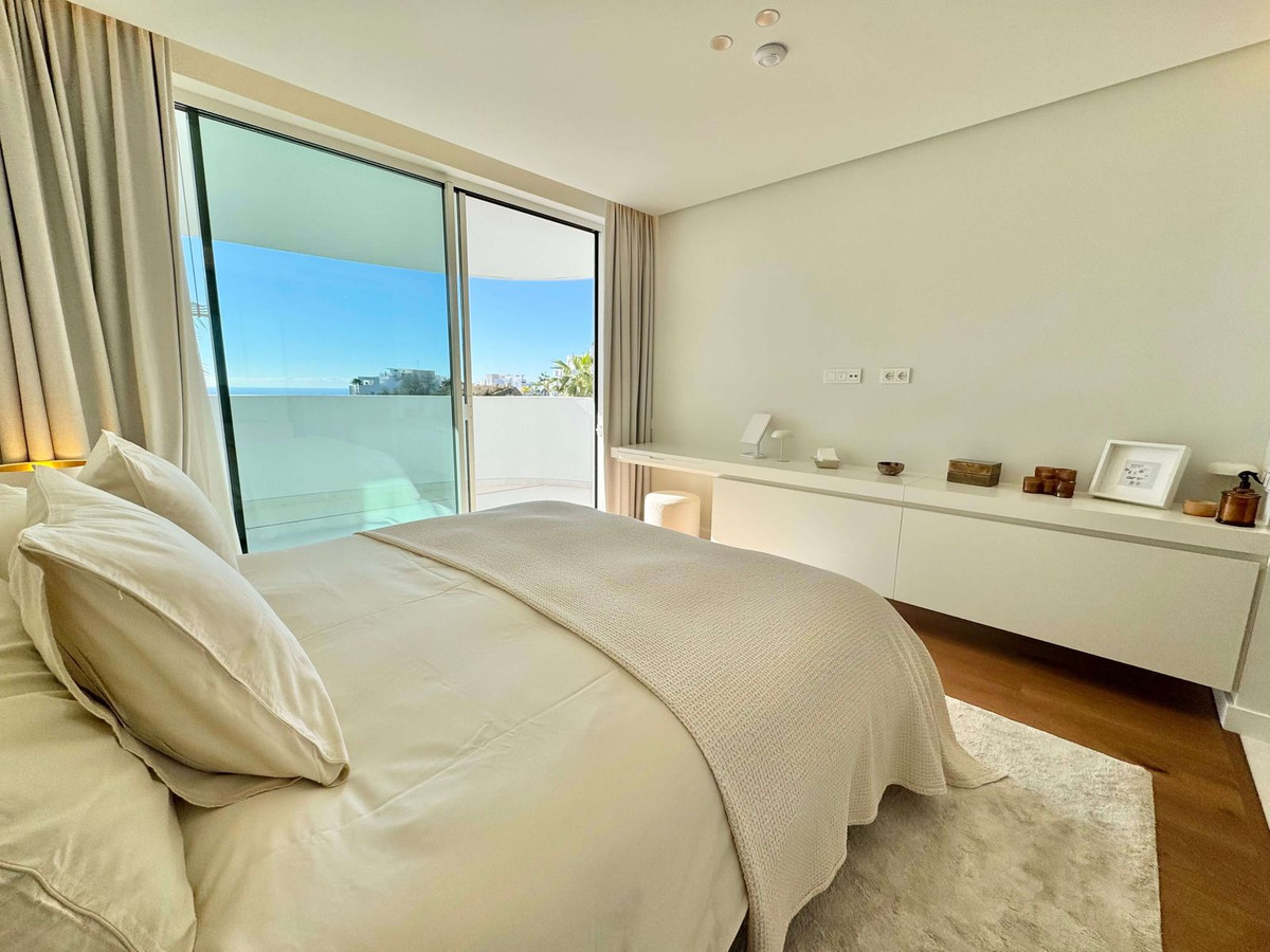 3 Bed Apartment for sale in Ojén Costa Del Sol, Málaga, Spain