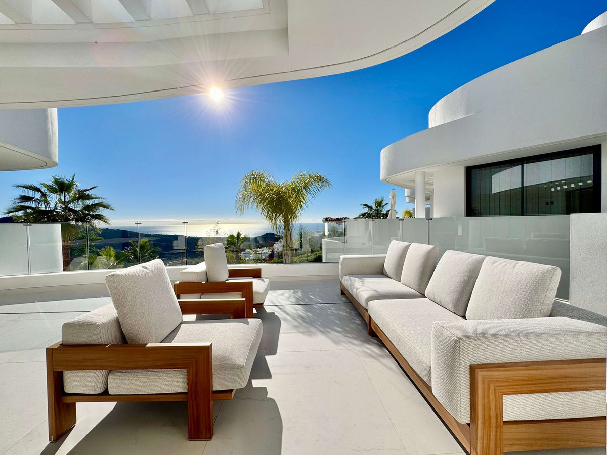 3 Bed Apartment for sale in Ojén Costa Del Sol, Málaga, Spain