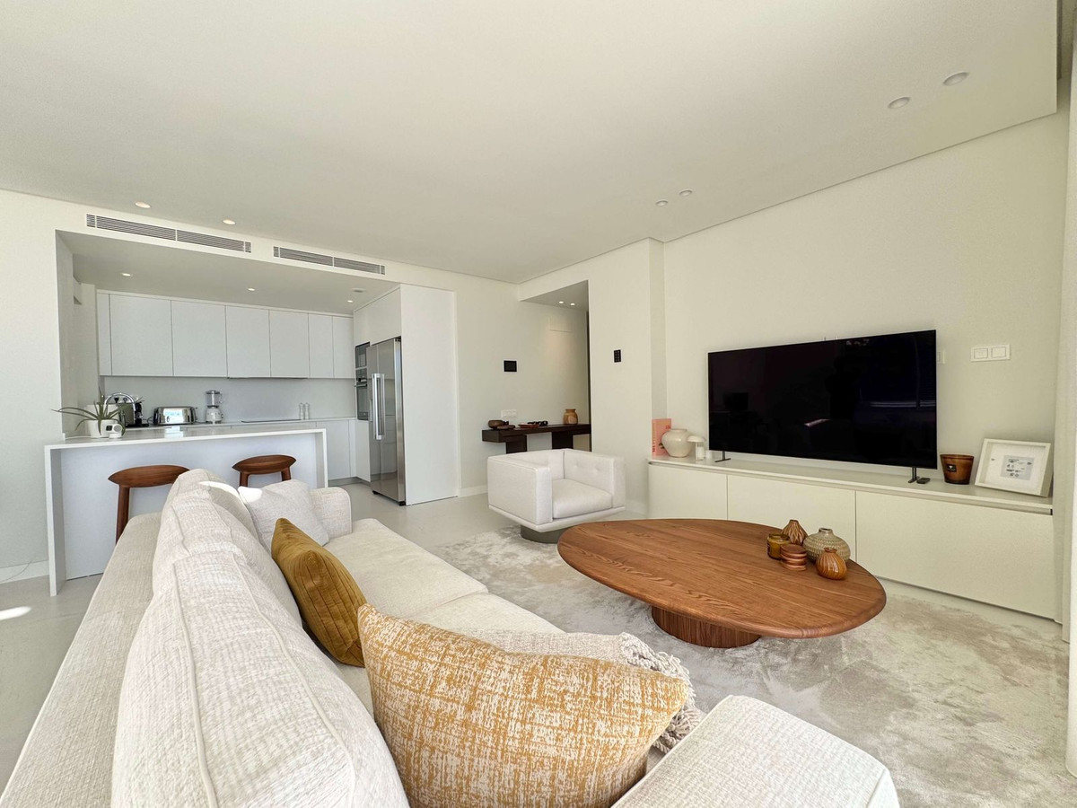 3 Bed Apartment for sale in Ojén Costa Del Sol, Málaga, Spain