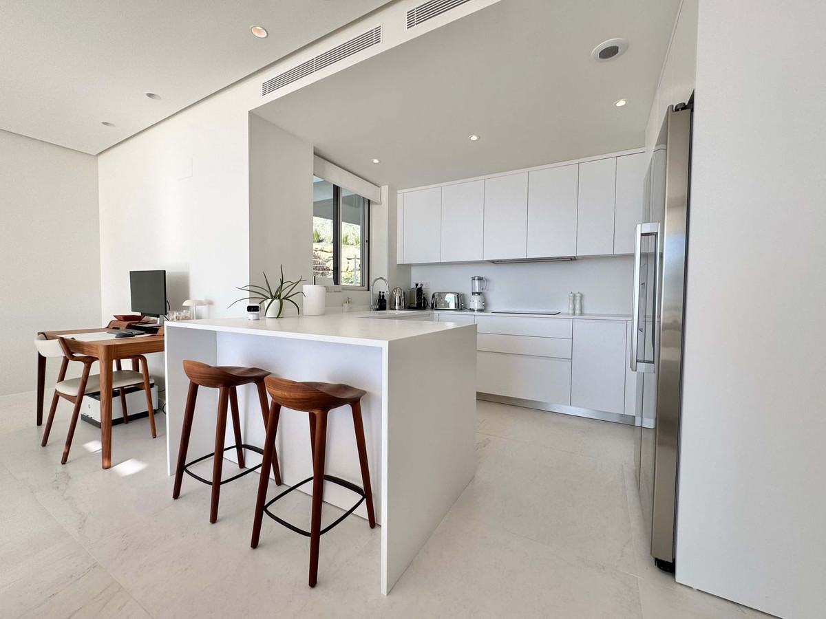 3 Bed Apartment for sale in Ojén Costa Del Sol, Málaga, Spain