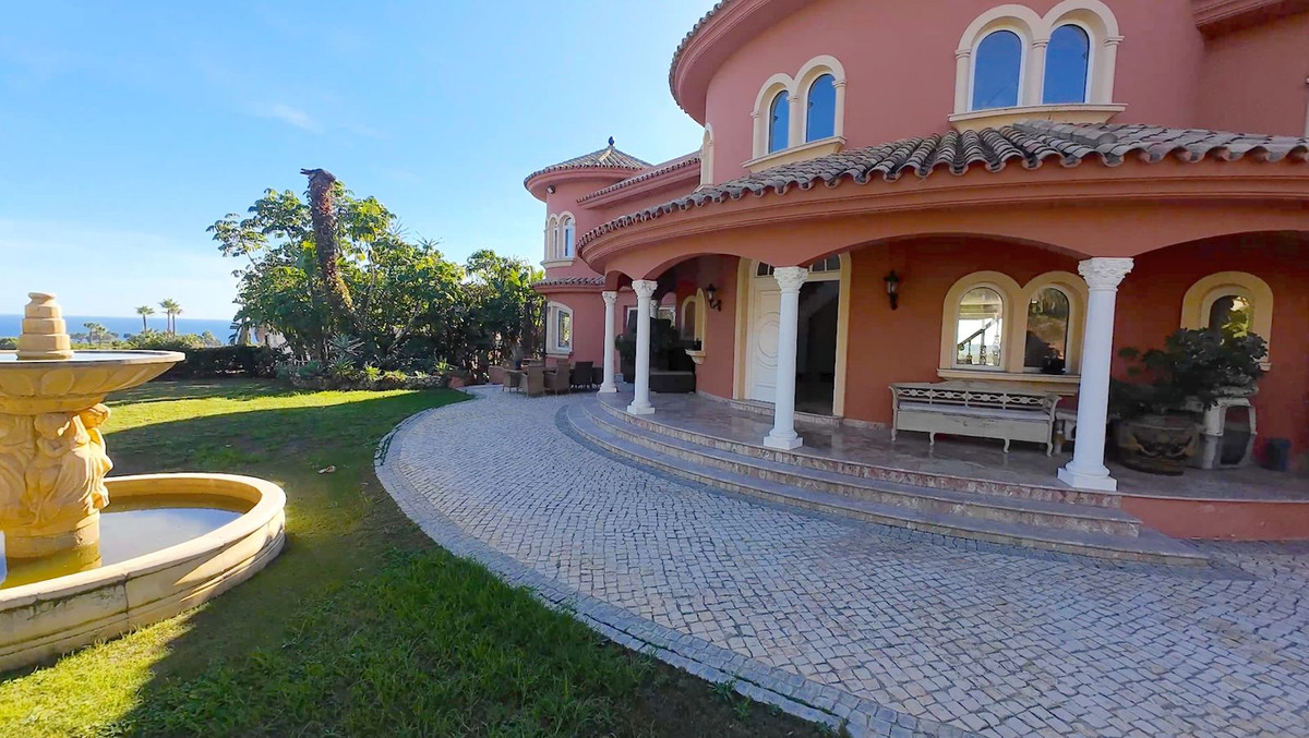 Se vende Villa - Chalet de 8 dormitorios en Costa Del Sol, Málaga, España