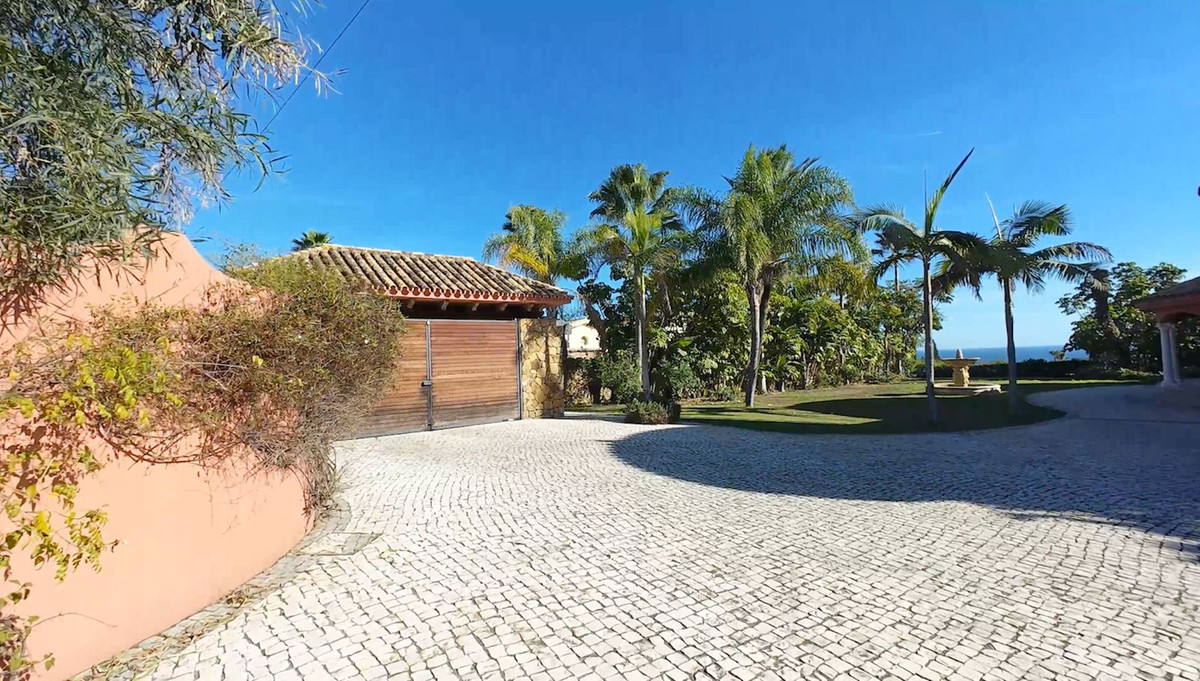 Se vende Villa - Chalet de 8 dormitorios en Costa Del Sol, Málaga, España
