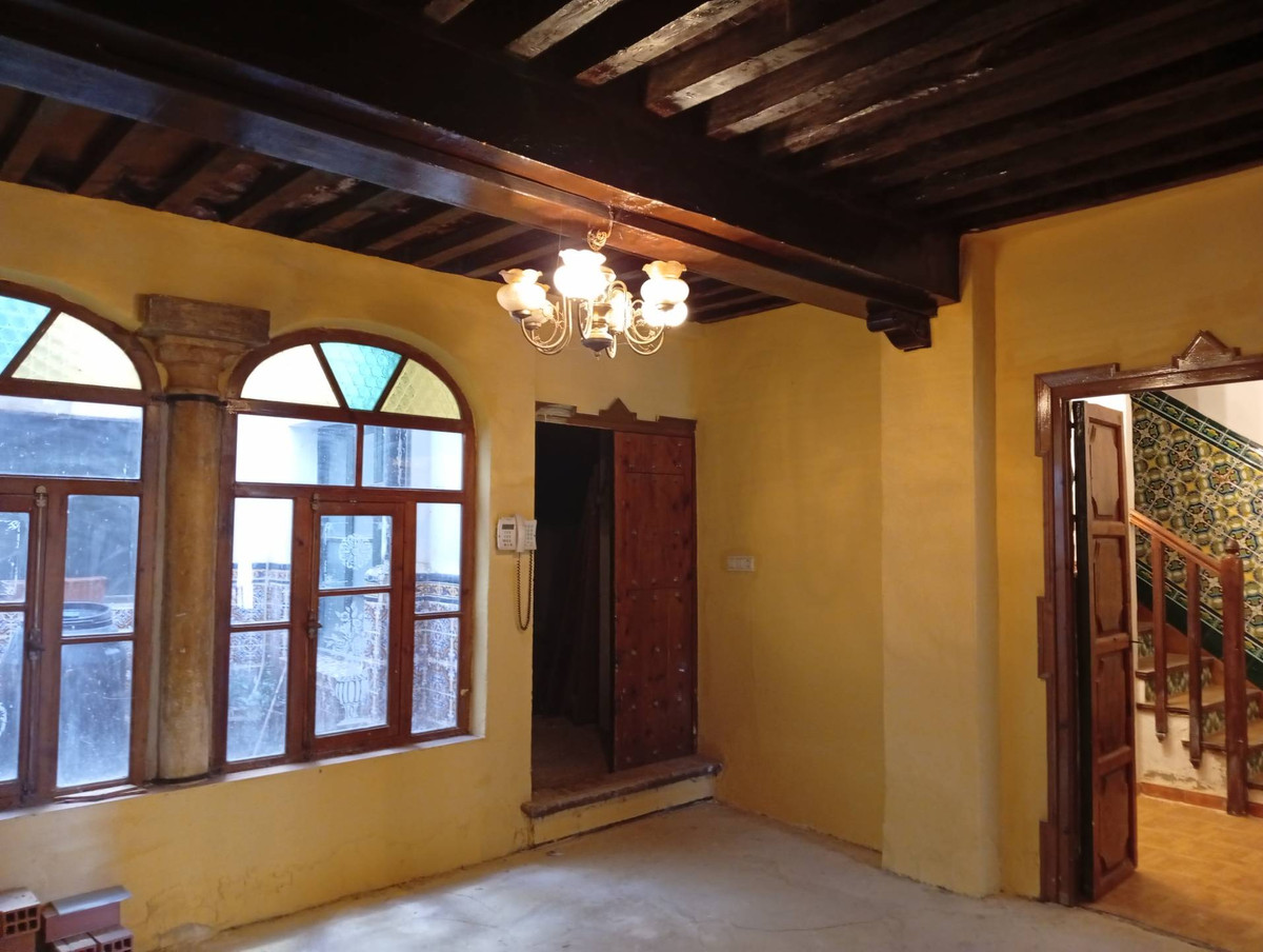 6 Bed Townhouse for sale in Ronda Costa Del Sol, Málaga, Spain