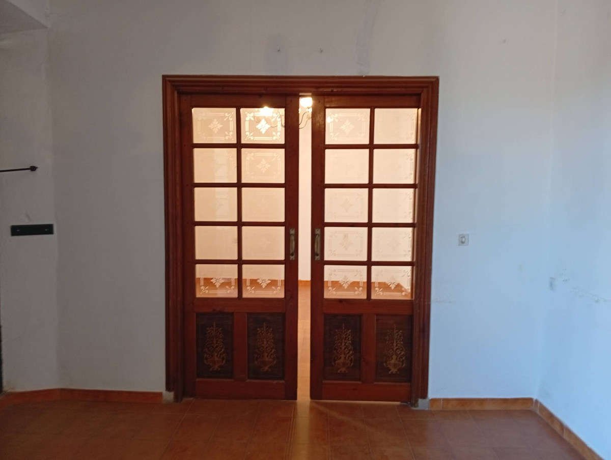 6 Bed Townhouse for sale in Ronda Costa Del Sol, Málaga, Spain