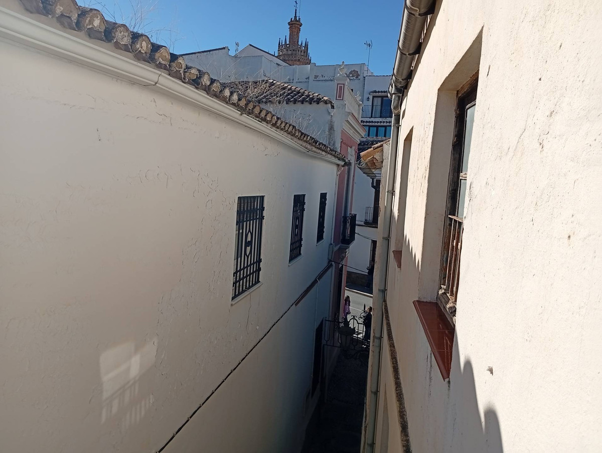 6 Bed Townhouse for sale in Ronda Costa Del Sol, Málaga, Spain