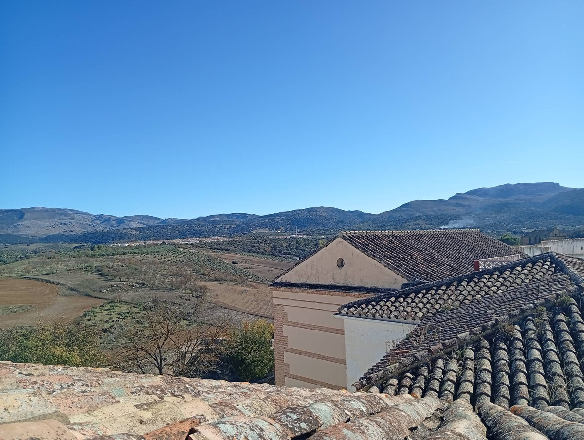 6 Bed Townhouse for sale in Ronda Costa Del Sol, Málaga, Spain