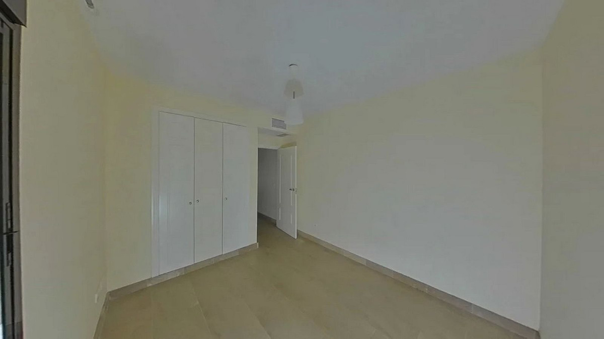 Se vende Apartamento Planta Baja de 3 dormitorios en Costa Del Sol, Málaga, España
