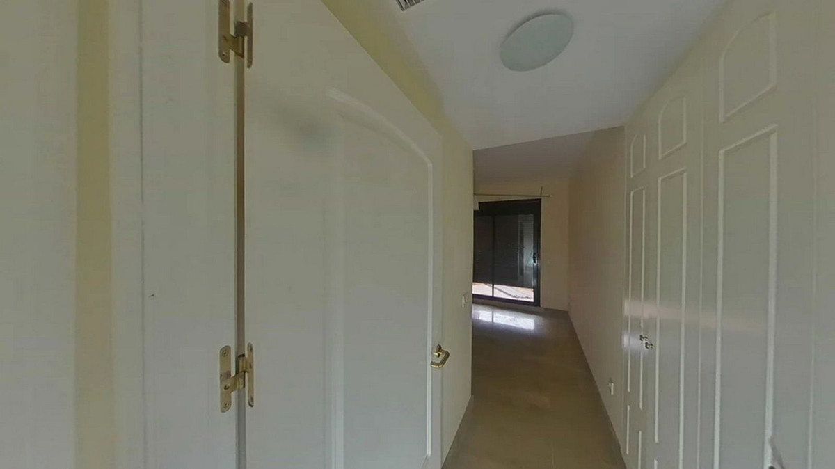 Se vende Apartamento Planta Baja de 3 dormitorios en Costa Del Sol, Málaga, España