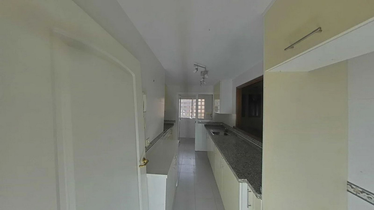 Se vende Apartamento Planta Baja de 3 dormitorios en Costa Del Sol, Málaga, España