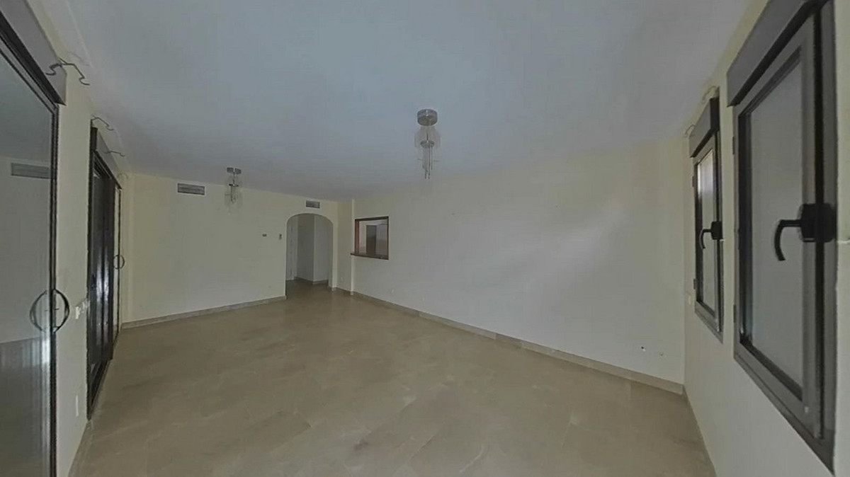 Se vende Apartamento Planta Baja de 3 dormitorios en Costa Del Sol, Málaga, España