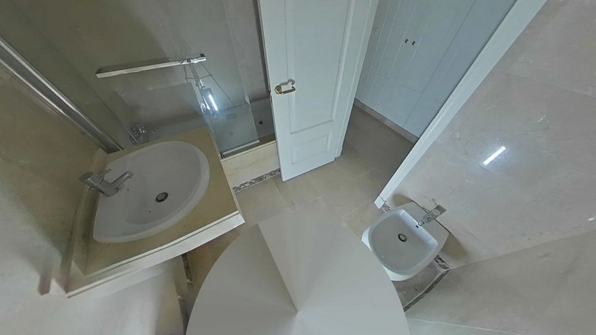 Se vende Apartamento Planta Baja de 3 dormitorios en Costa Del Sol, Málaga, España