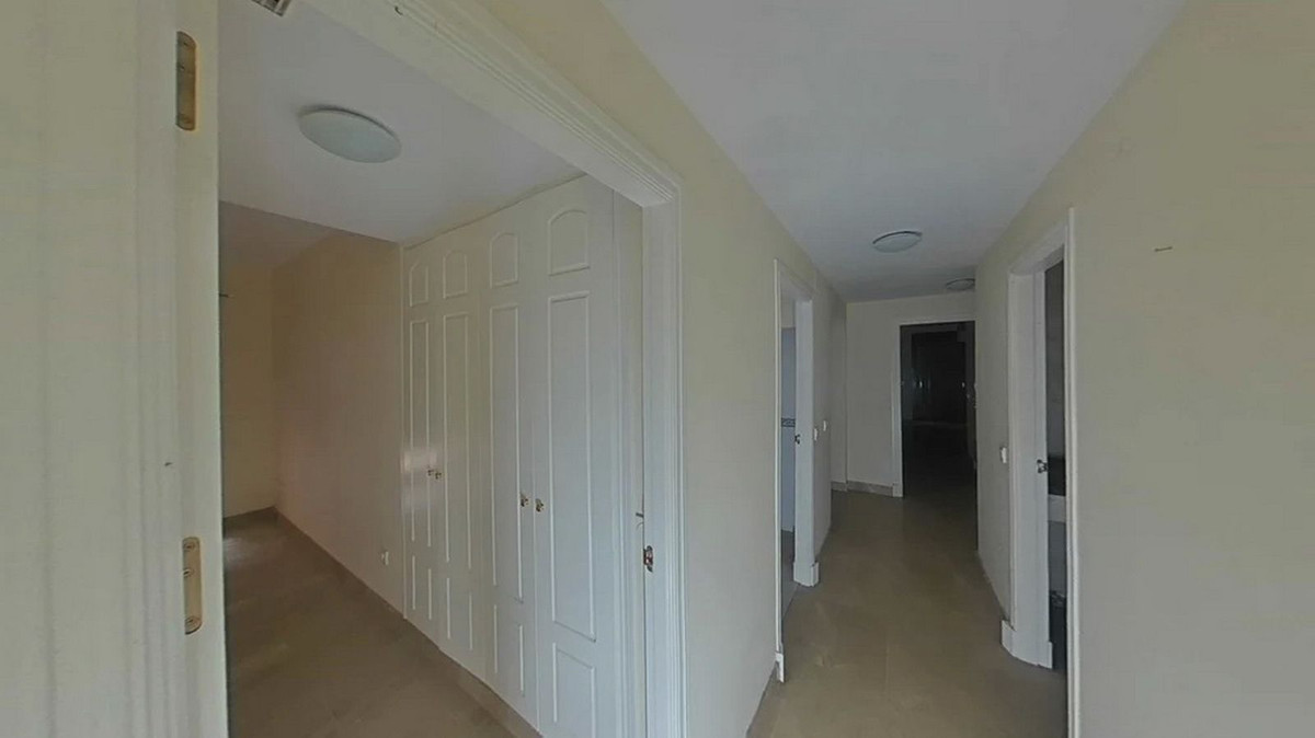 Se vende Apartamento Planta Baja de 3 dormitorios en Costa Del Sol, Málaga, España