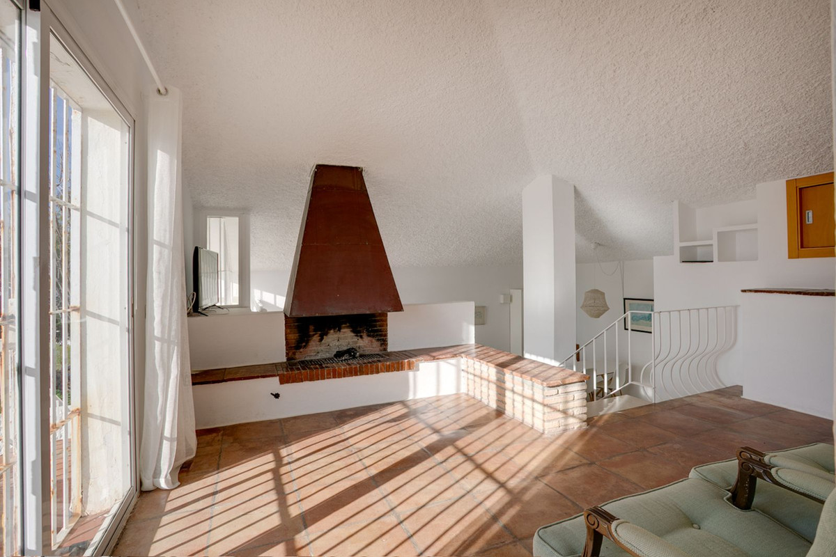 3 Bed Townhouse for sale in Estepona Costa Del Sol, Málaga, Spain