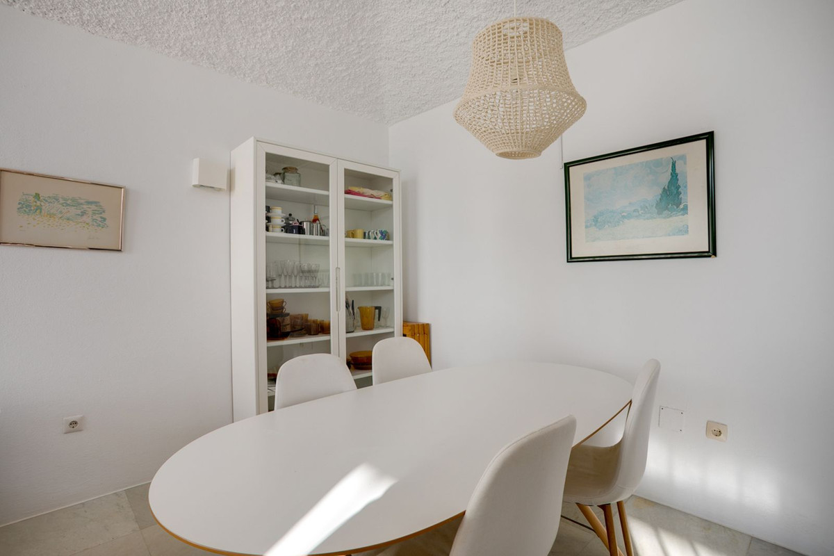 3 Bed Townhouse for sale in Estepona Costa Del Sol, Málaga, Spain