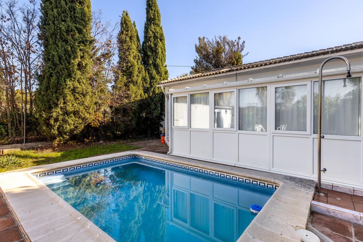 Se vende Finca - Cortijo de 2 dormitorios en Costa Del Sol, Málaga, España