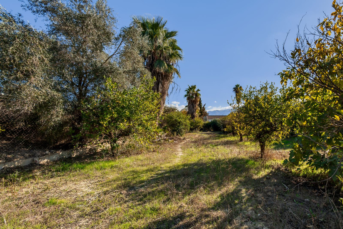 Se vende Finca - Cortijo de 2 dormitorios en Costa Del Sol, Málaga, España