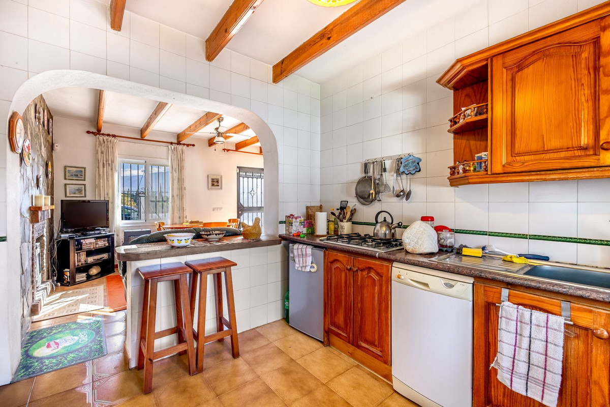 Se vende Finca - Cortijo de 2 dormitorios en Costa Del Sol, Málaga, España