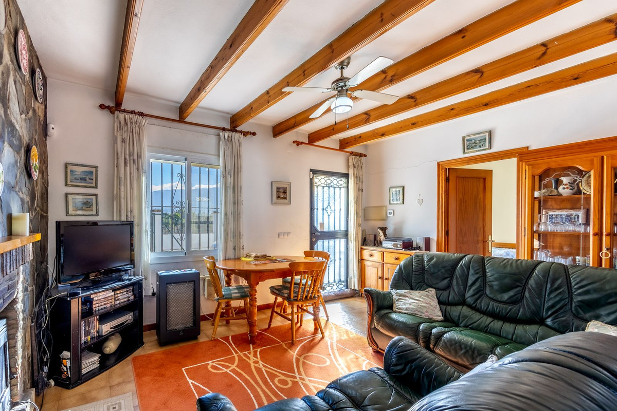 Se vende Finca - Cortijo de 2 dormitorios en Costa Del Sol, Málaga, España