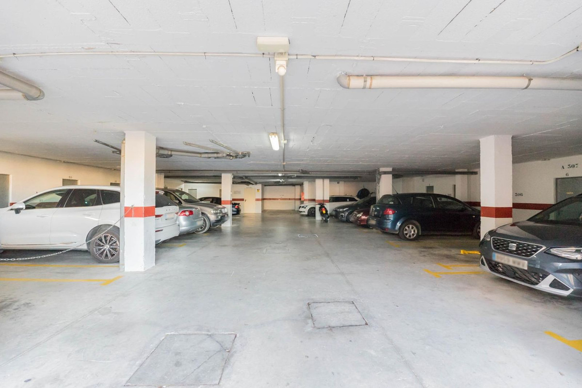 Se vende Apartamento Planta Media de 2 dormitorios en Costa Del Sol, Málaga, España