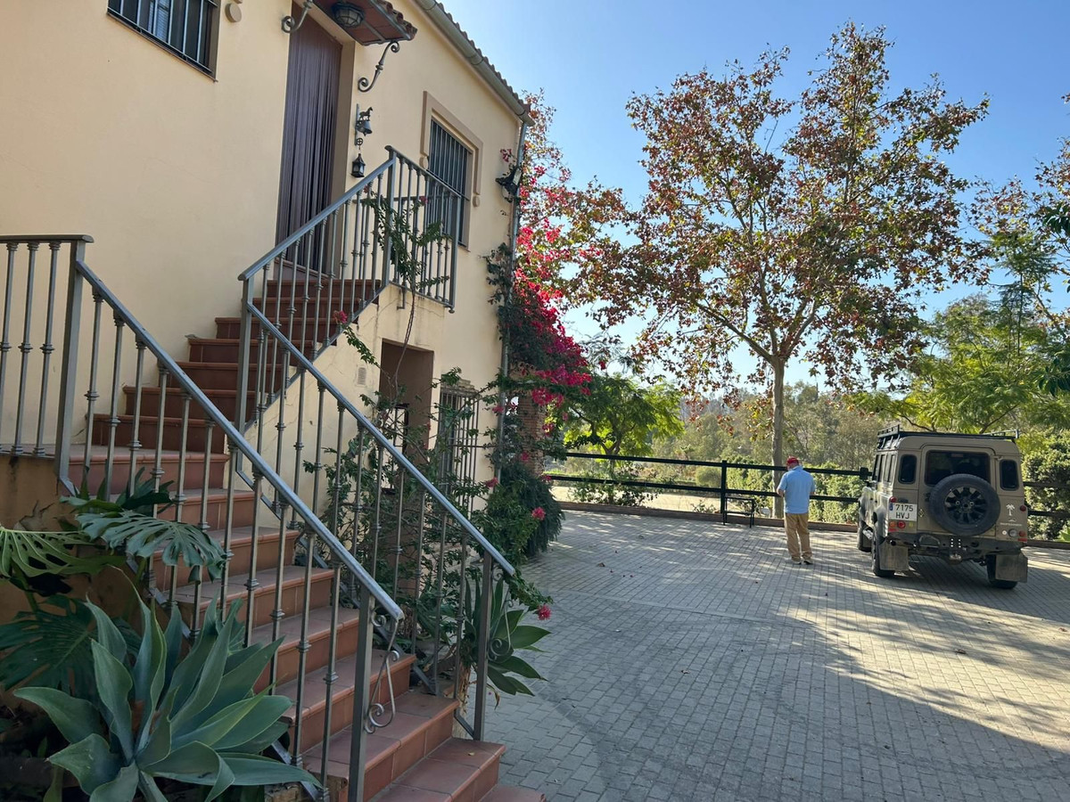 Se vende Finca - Cortijo de 3 dormitorios en Málaga, Málaga, España