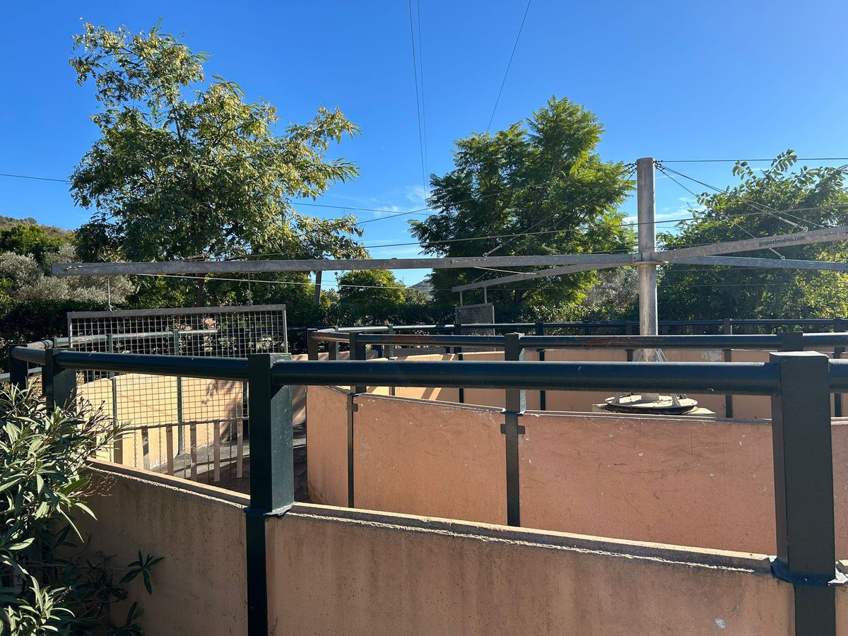 Se vende Finca - Cortijo de 3 dormitorios en Málaga, Málaga, España