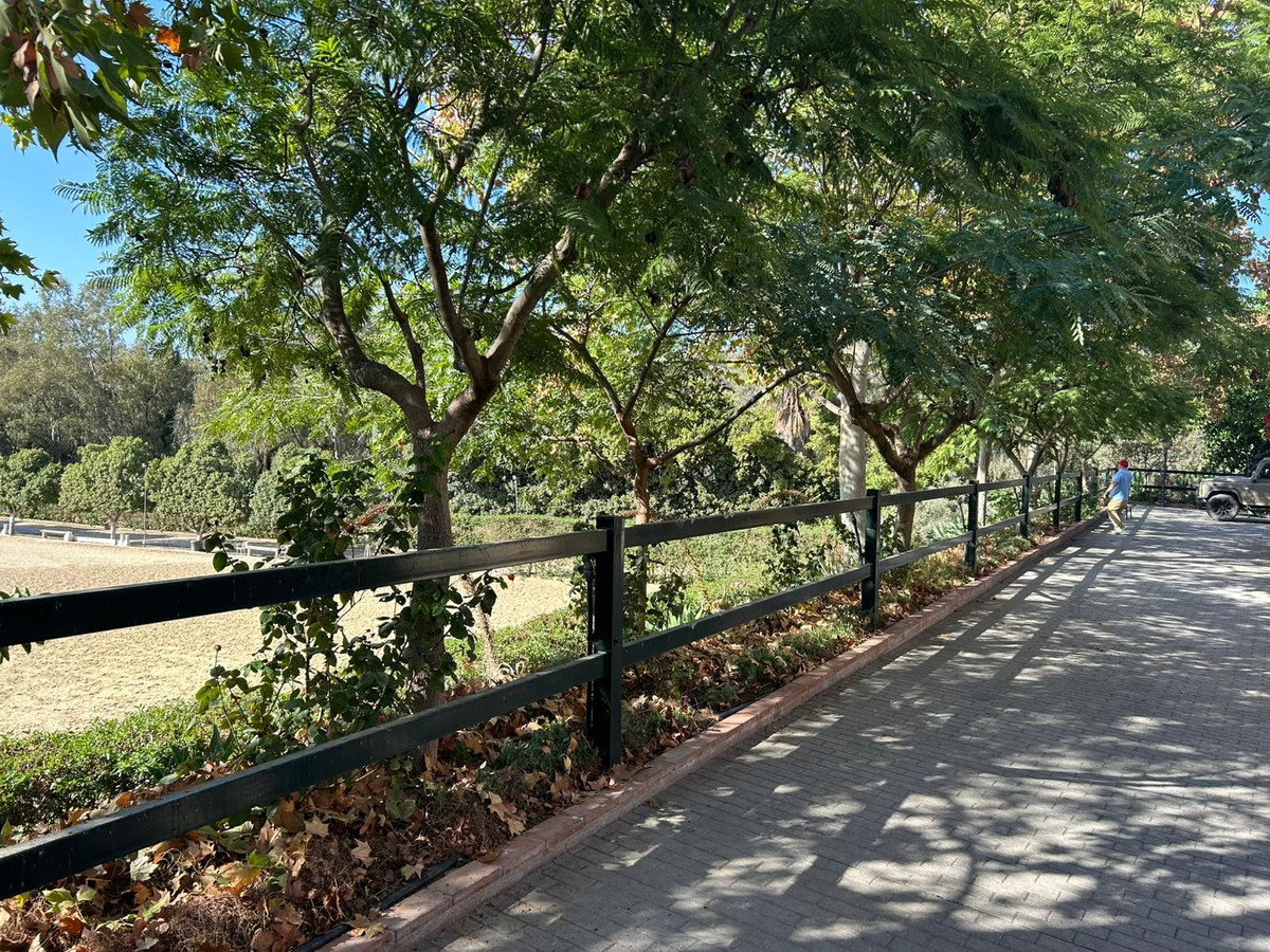 Se vende Finca - Cortijo de 3 dormitorios en Málaga, Málaga, España