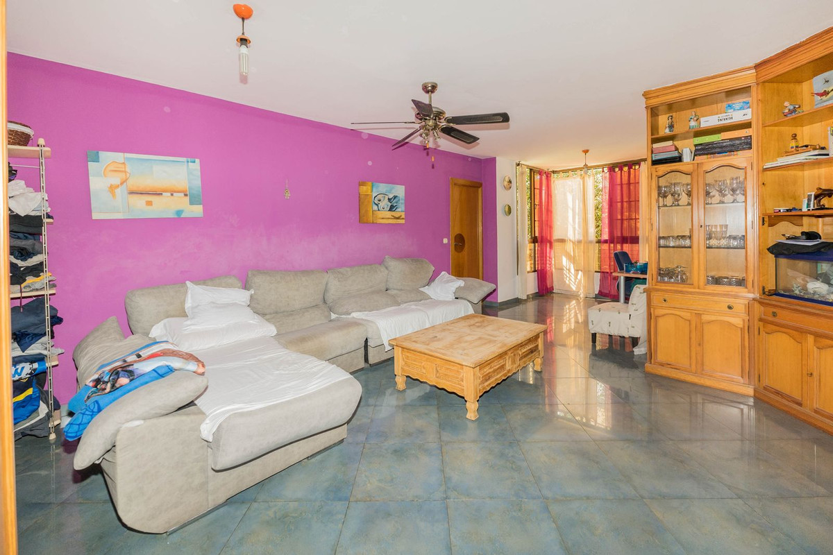 3 Bed Apartment for sale in Marbella Costa Del Sol, Málaga, Spain