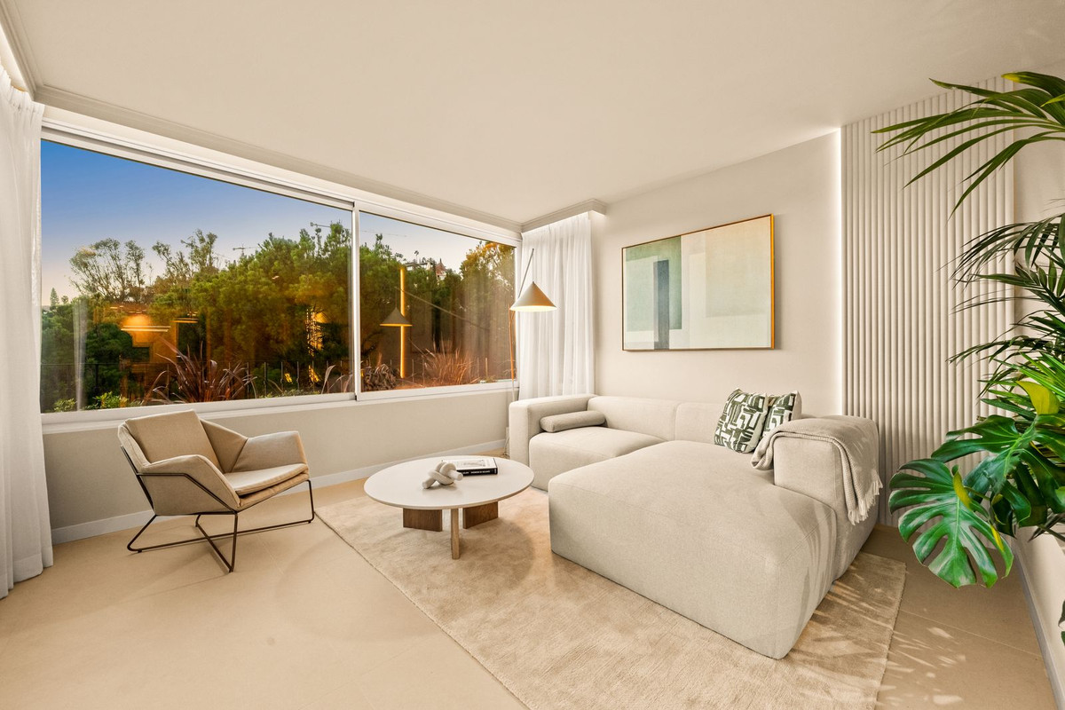 3 Bed Apartment for sale in La Quinta Costa Del Sol, Málaga, Spain