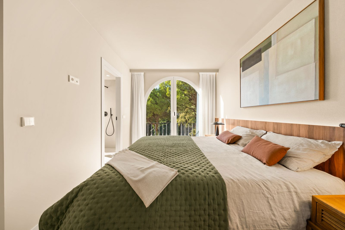 3 Bed Apartment for sale in La Quinta Costa Del Sol, Málaga, Spain