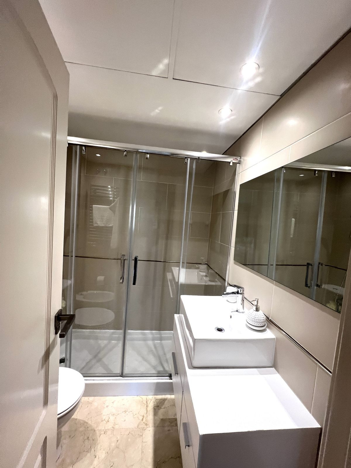 2 Bed Apartment for sale in Puerto Banús Costa Del Sol, Málaga, Spain