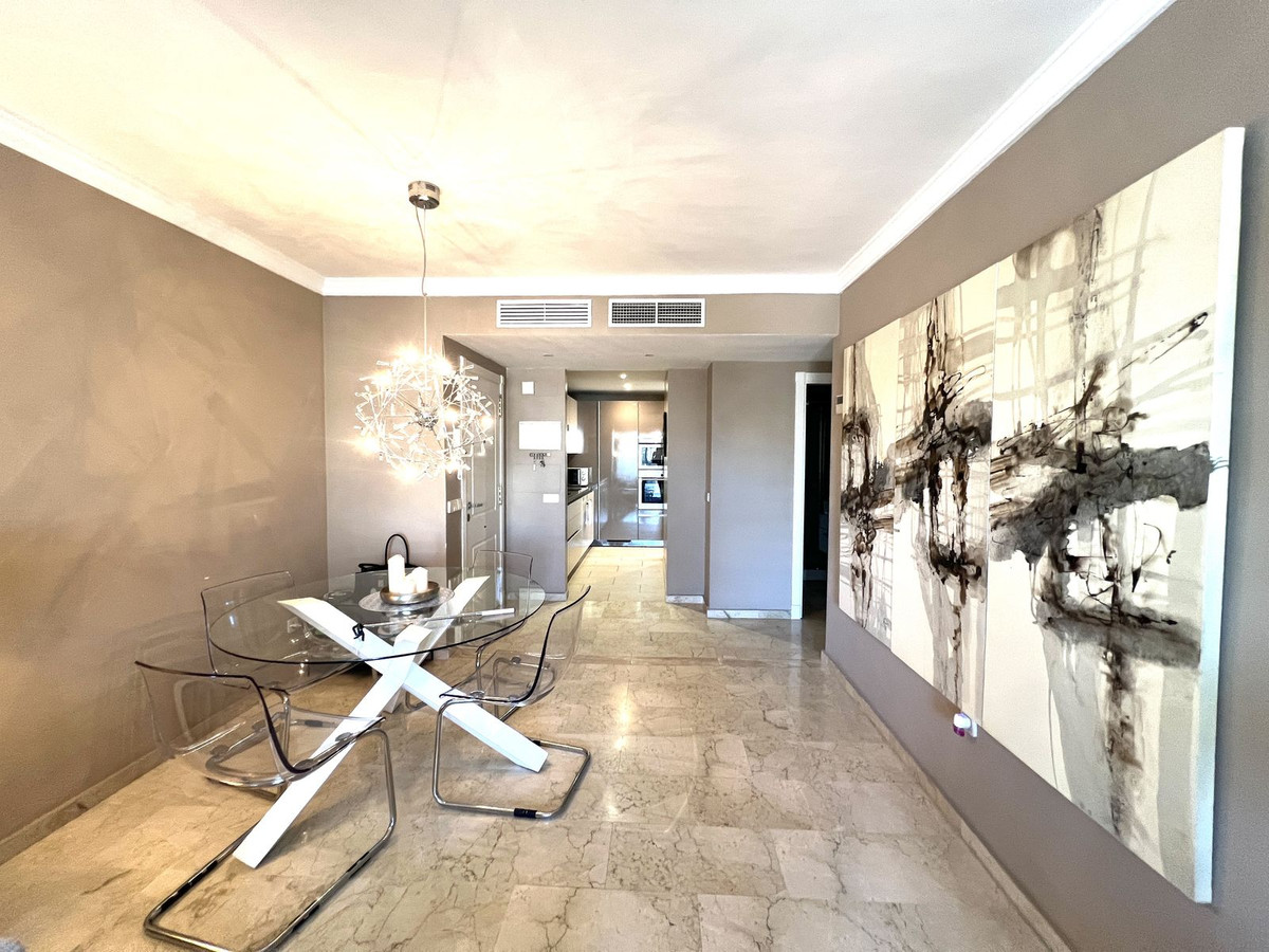 2 Bed Apartment for sale in Puerto Banús Costa Del Sol, Málaga, Spain