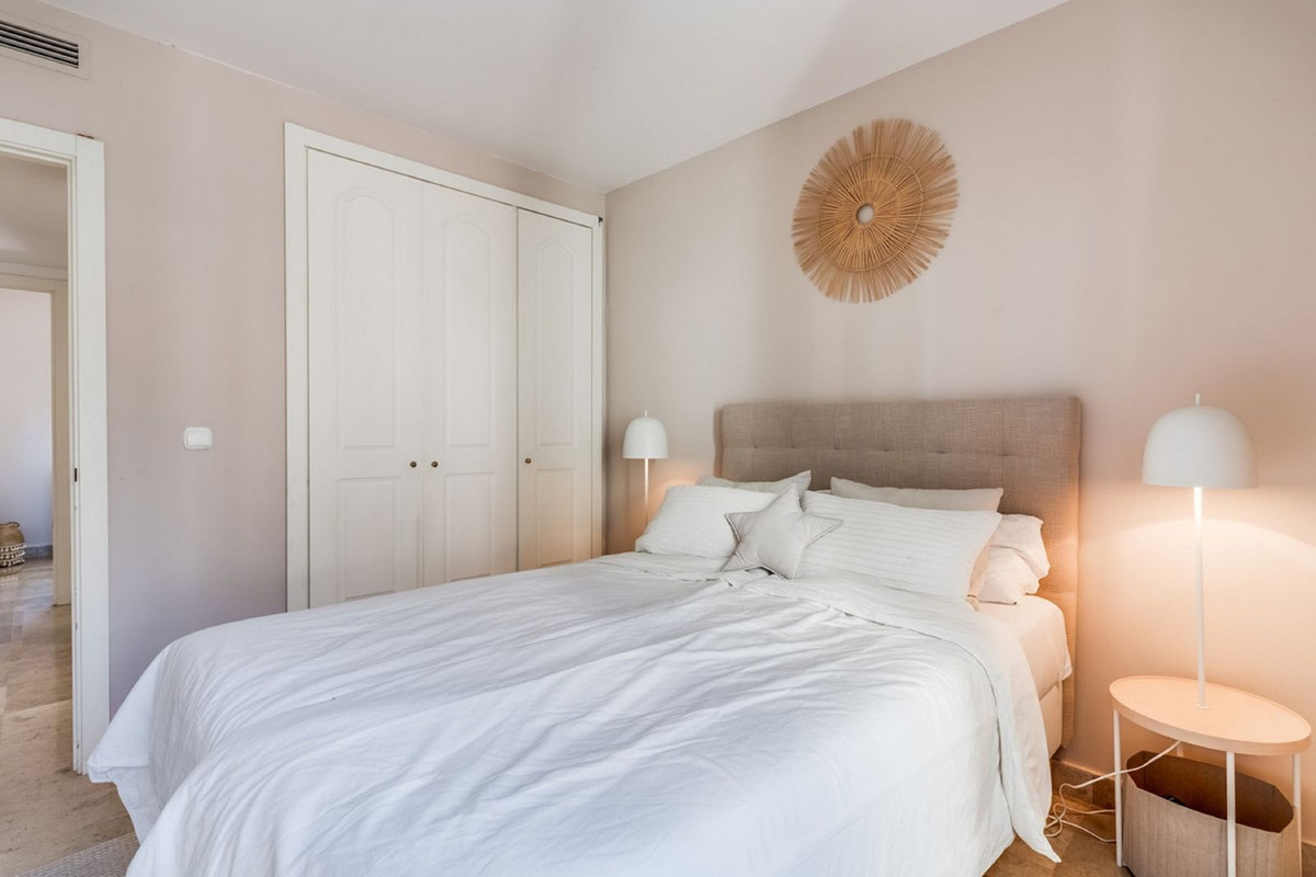 4 Bed Townhouse for sale in Nueva Andalucía Costa Del Sol, Málaga, Spain