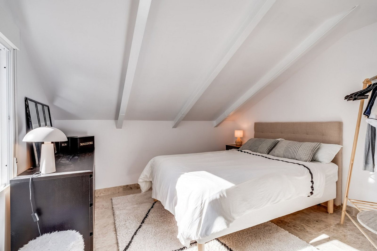 4 Bed Townhouse for sale in Nueva Andalucía Costa Del Sol, Málaga, Spain