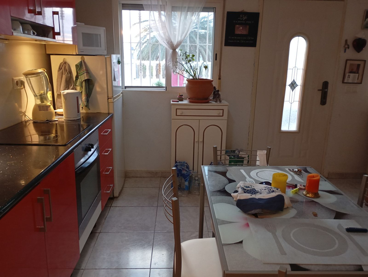 Se vende Bungalow de 2 dormitorios en Costa Blanca, Alicante, España