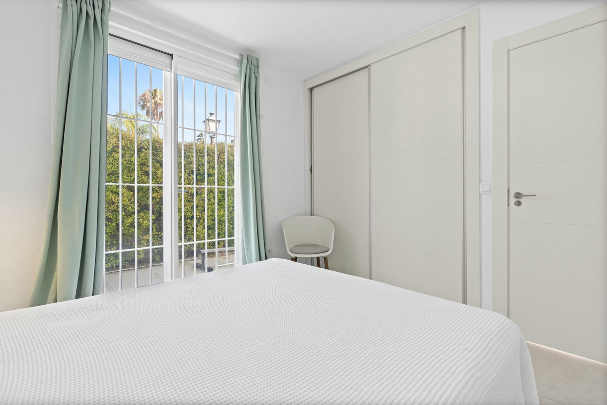 Se vende Villa - Chalet de 3 dormitorios en Costa Del Sol, Málaga, España