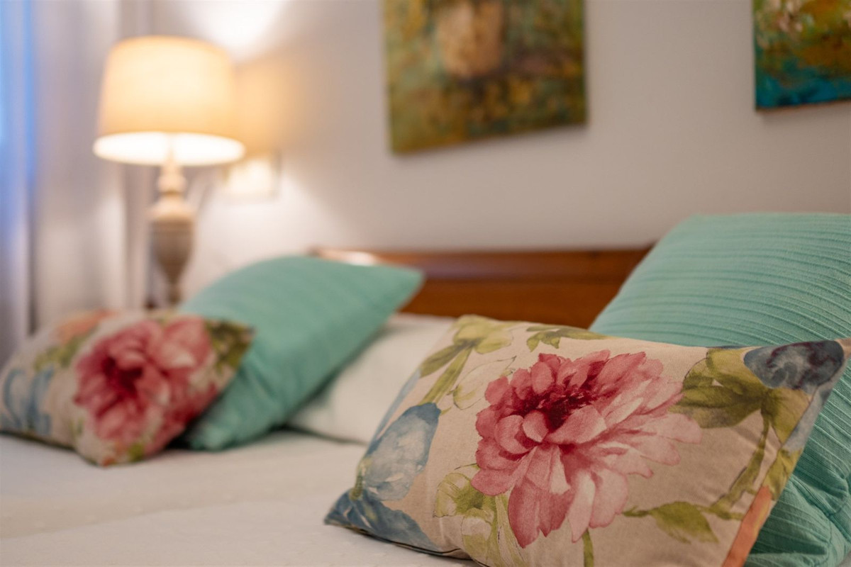 3 Bed Apartment for sale in Malagueta Málaga Ciudad, Málaga, Spain