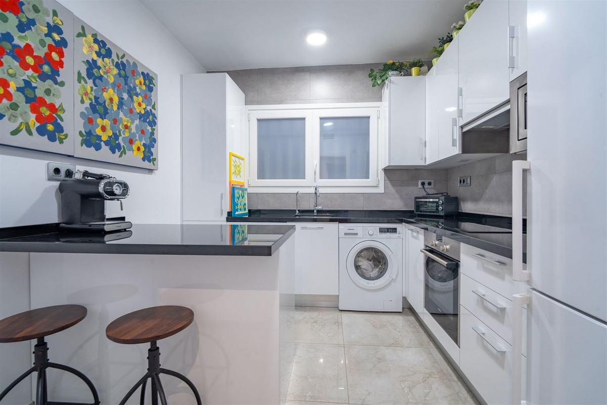 3 Bed Apartment for sale in Malagueta Málaga Ciudad, Málaga, Spain