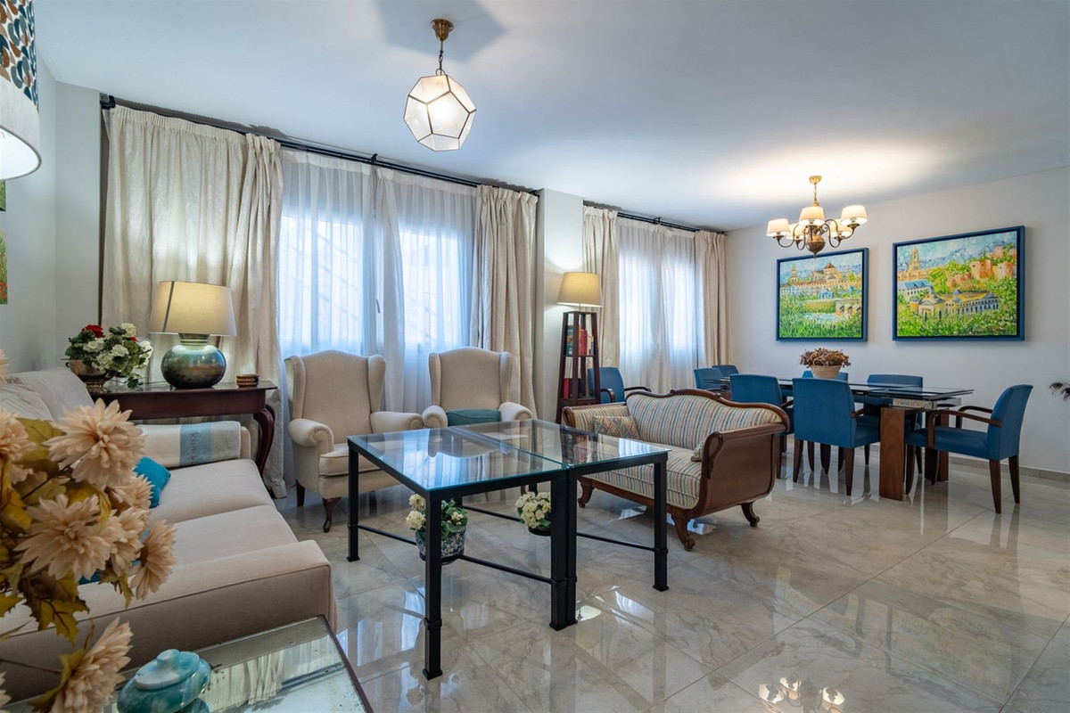 3 Bed Apartment for sale in Malagueta Málaga Ciudad, Málaga, Spain