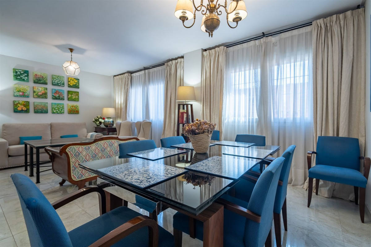 3 Bed Apartment for sale in Malagueta Málaga Ciudad, Málaga, Spain