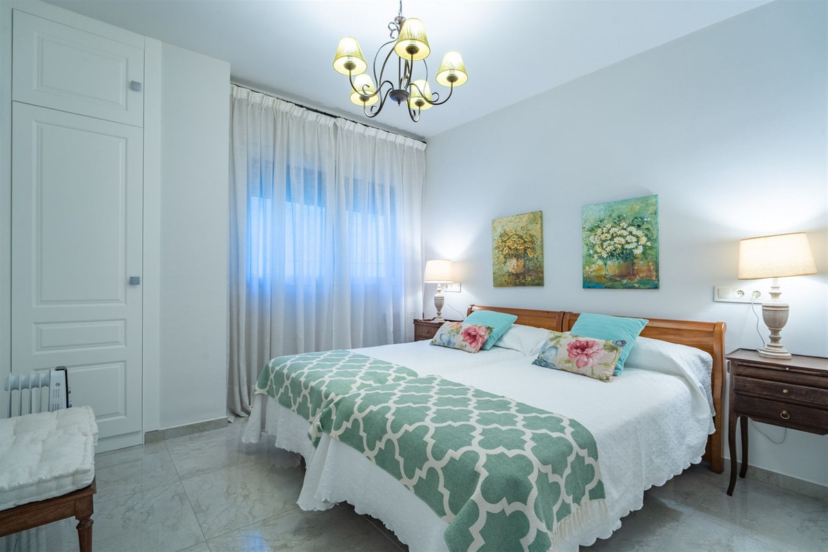 3 Bed Apartment for sale in Malagueta Málaga Ciudad, Málaga, Spain